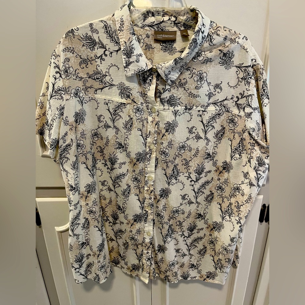 Short sleeve button up.